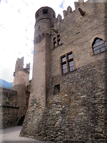 foto Castello di Fénis